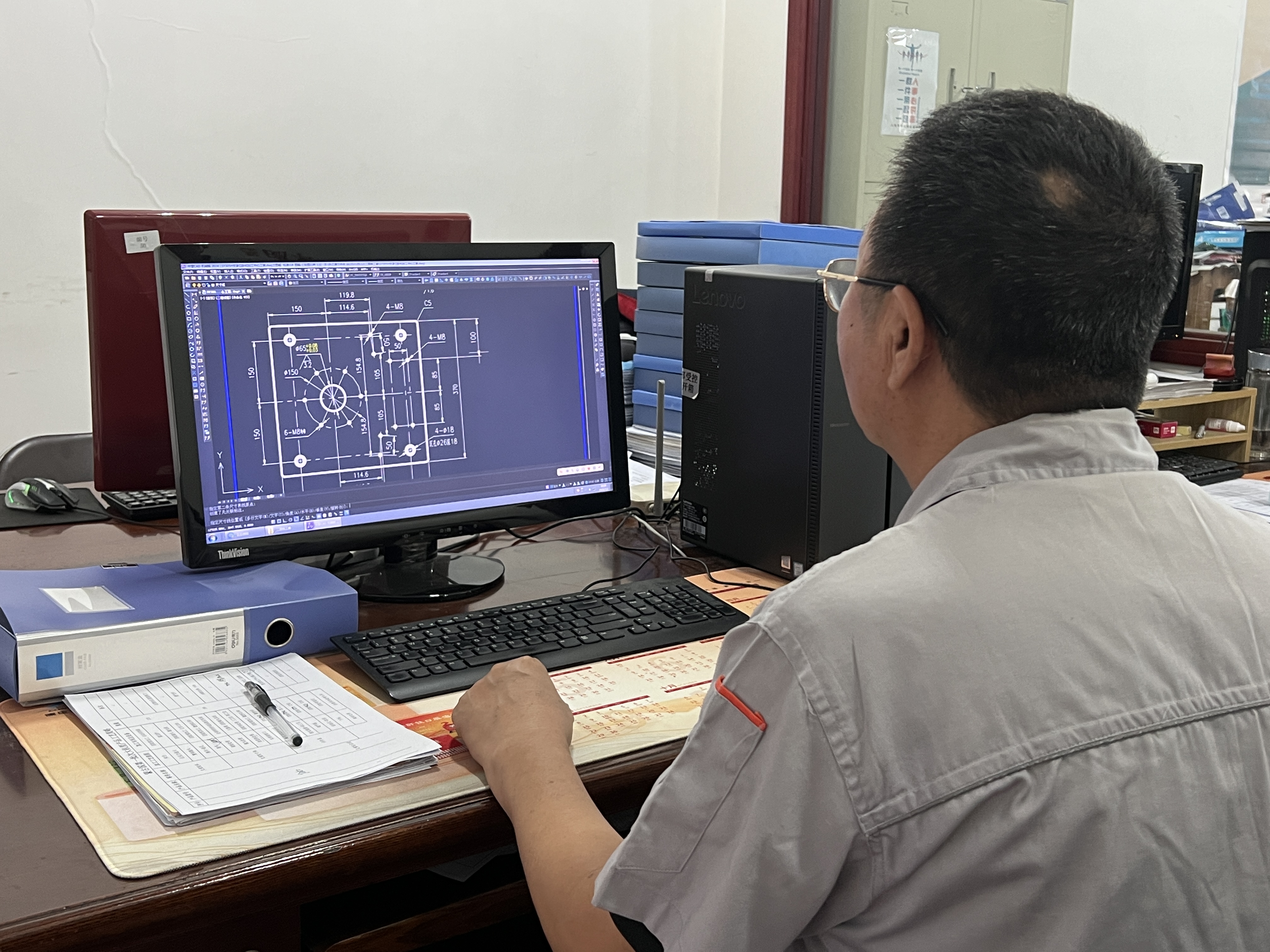 大連升隆集團技術工程師應用中望機械CAD繪圖